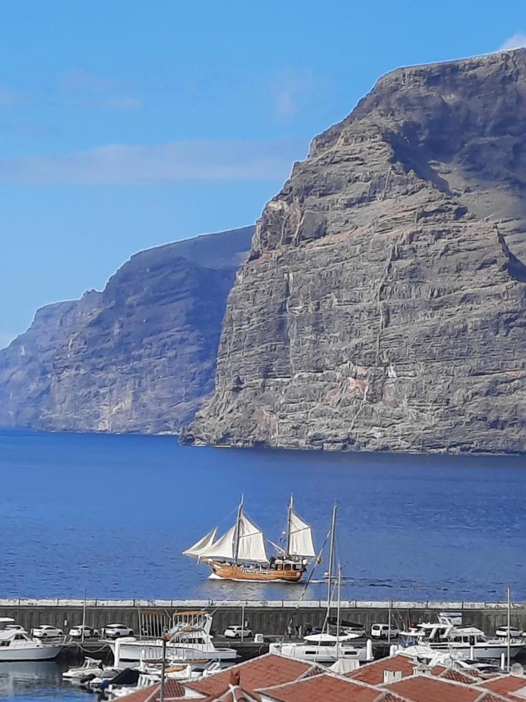 Апартаменти Amazing View Los Gigantes & La Gomera Acantilado de los Gigantes Екстер'єр фото